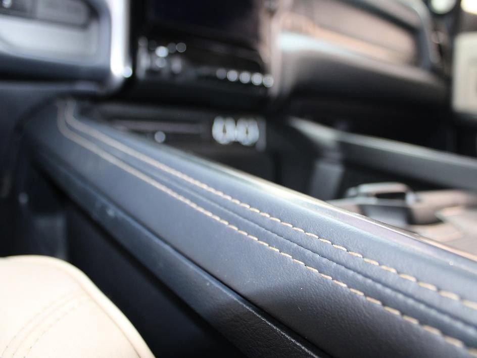 Used 2019 RAM 2500 Limited image 46