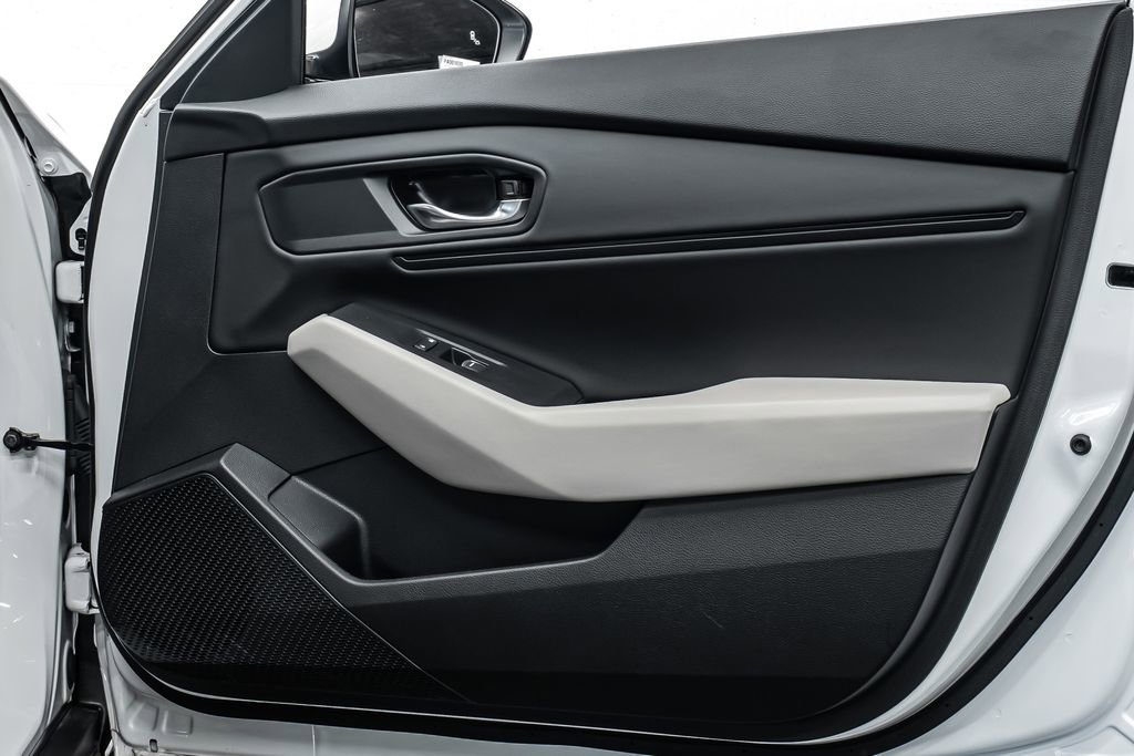 Used 2023 Honda Accord EX image 18
