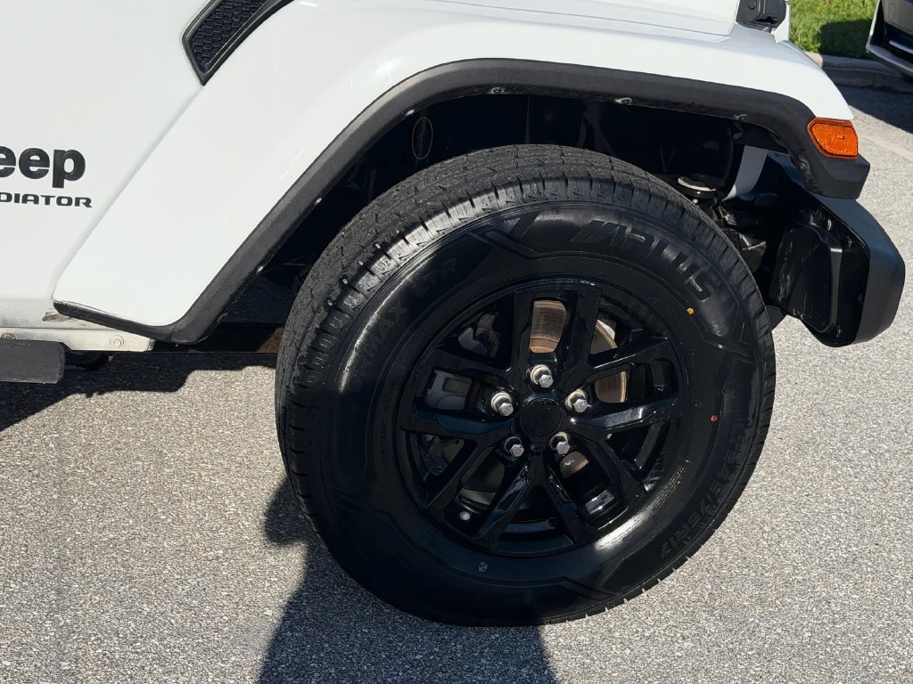 Used 2021 Jeep Gladiator Sport AWD/4WD image 9