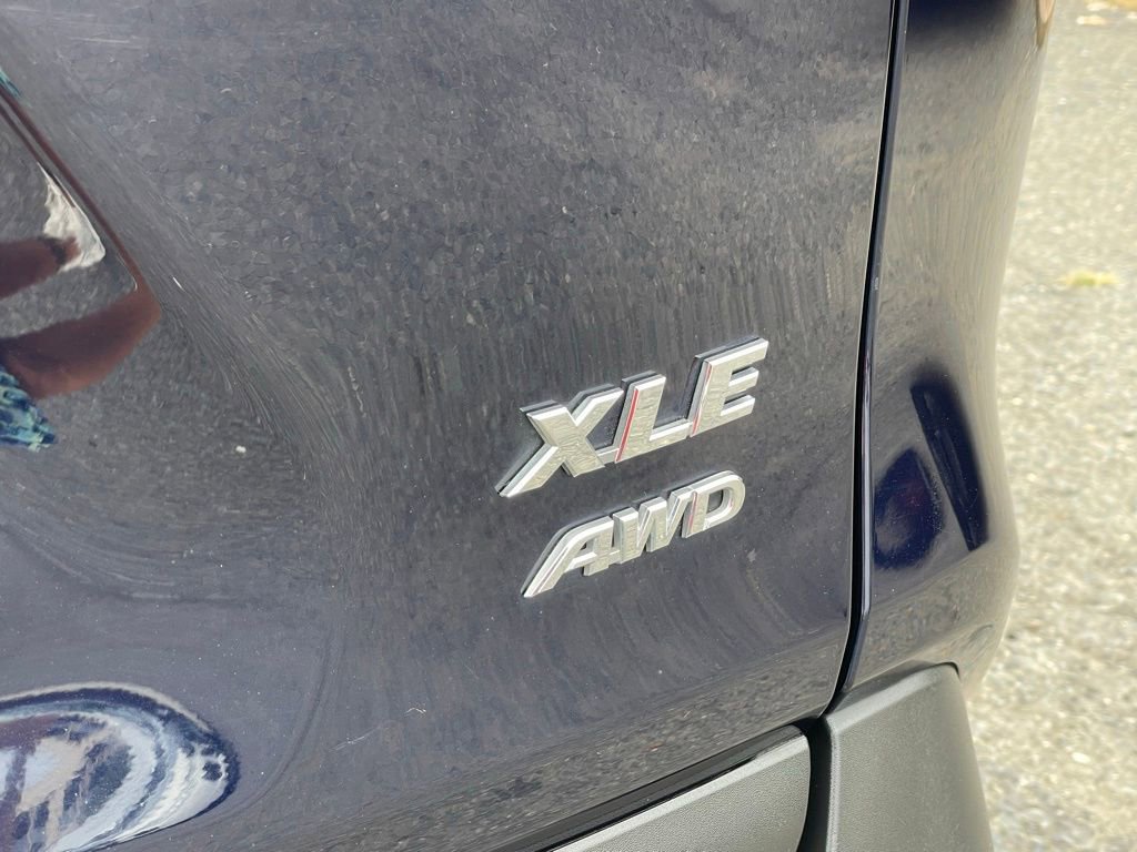 Used 2021 Toyota RAV4 XLE Premium AWD/4WD image 26
