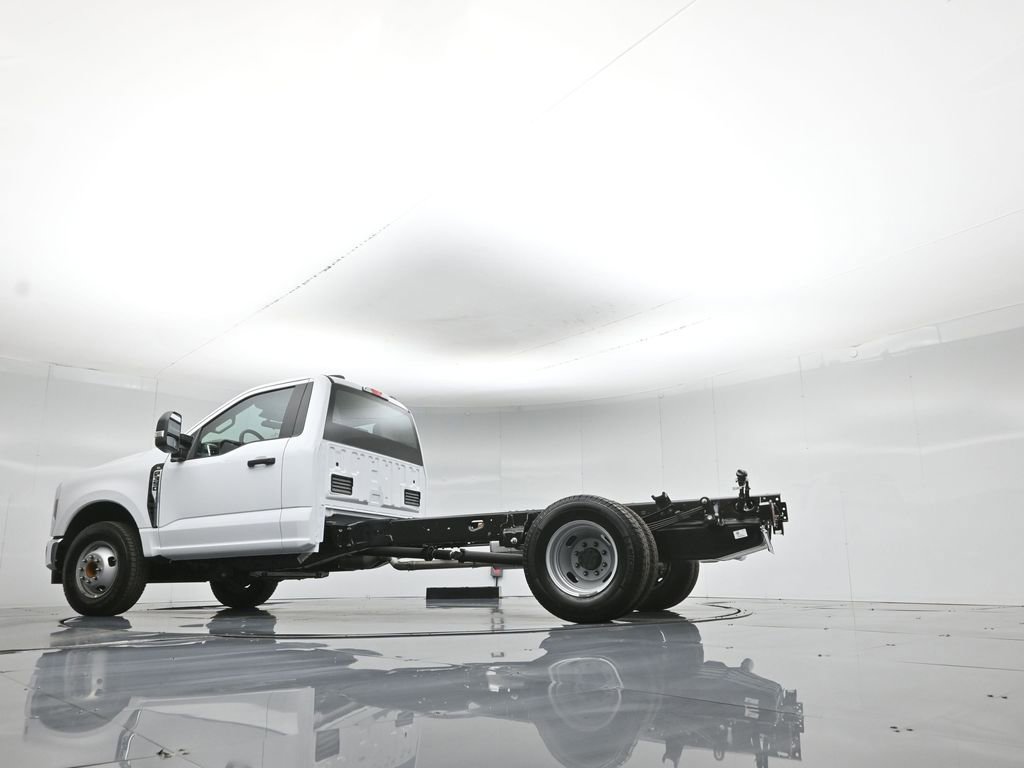 New 2026 Ford F350 XL image 42