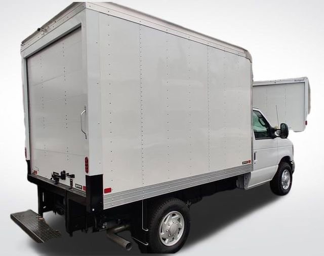 New 2025 Ford E-350 and Econoline 350 Super Duty w/ Power Equipment Group image 5