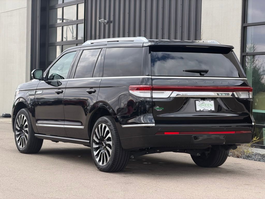 Used 2023 Lincoln Navigator Black Label image 3