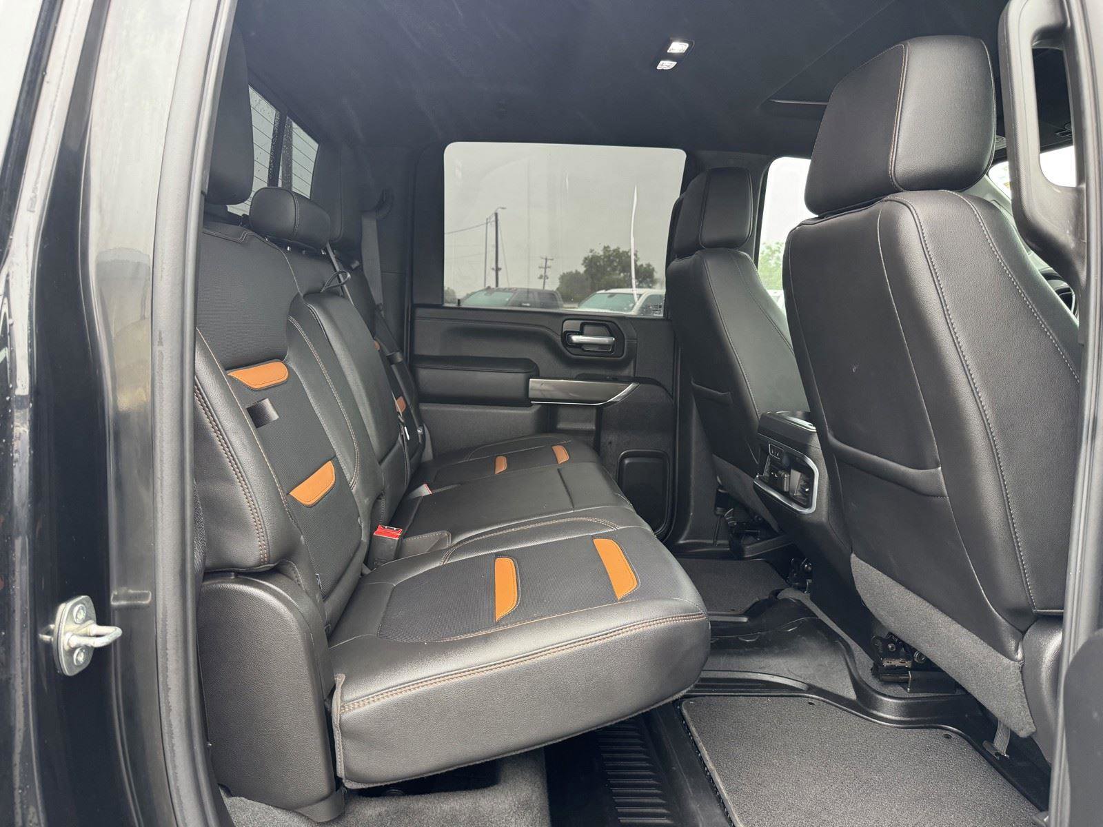 Used 2021 GMC Sierra 2500 AT4 w/ AT4 Premium Plus Package AWD/4WD image 37