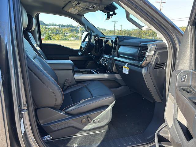New 2027 Ford F250 Lariat w/ Black Appearance Package AWD/4WD image 19