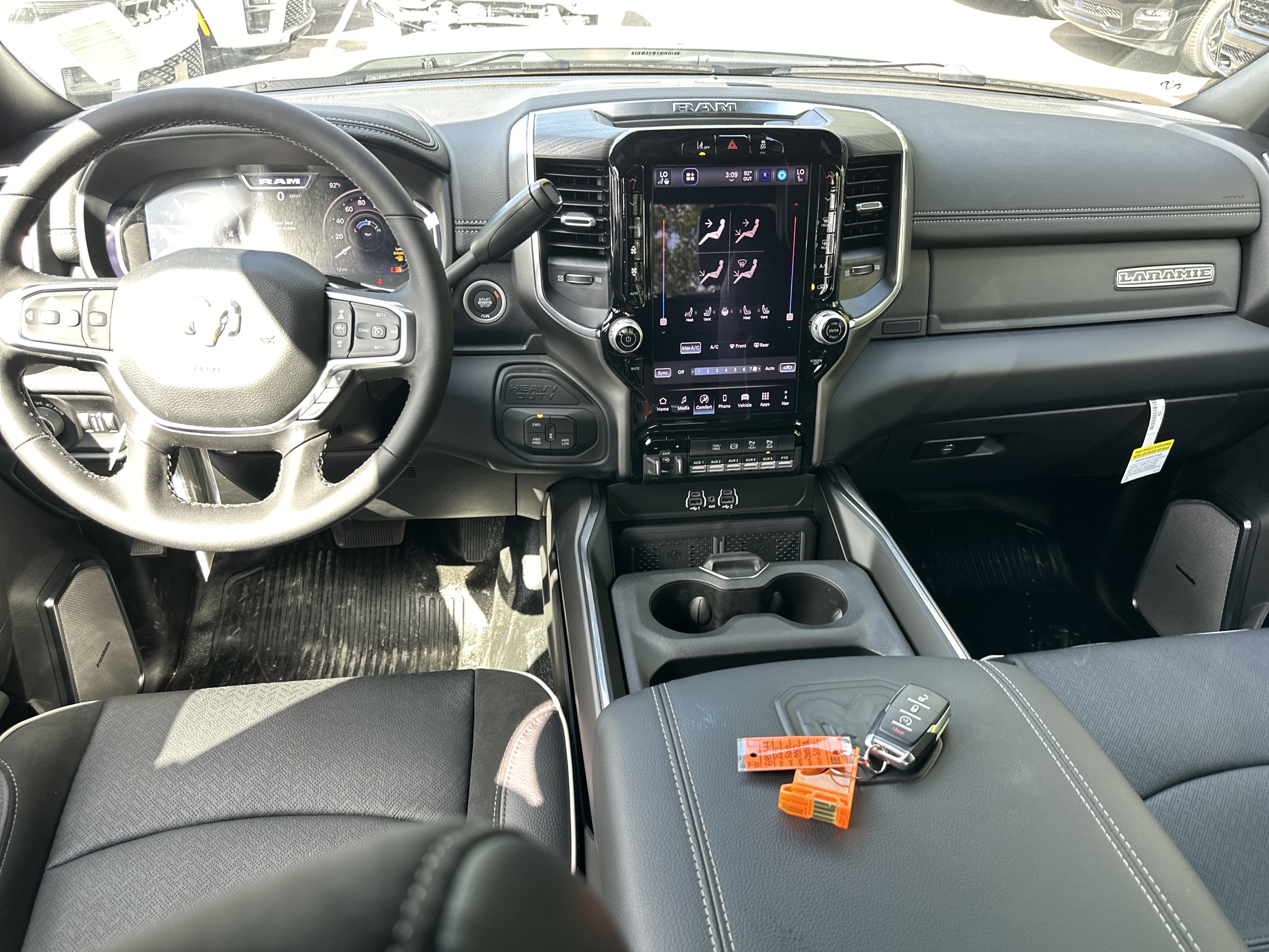 New 2027 RAM 5500 4x4 Crew Cab w/ Laramie Trim Package image 33