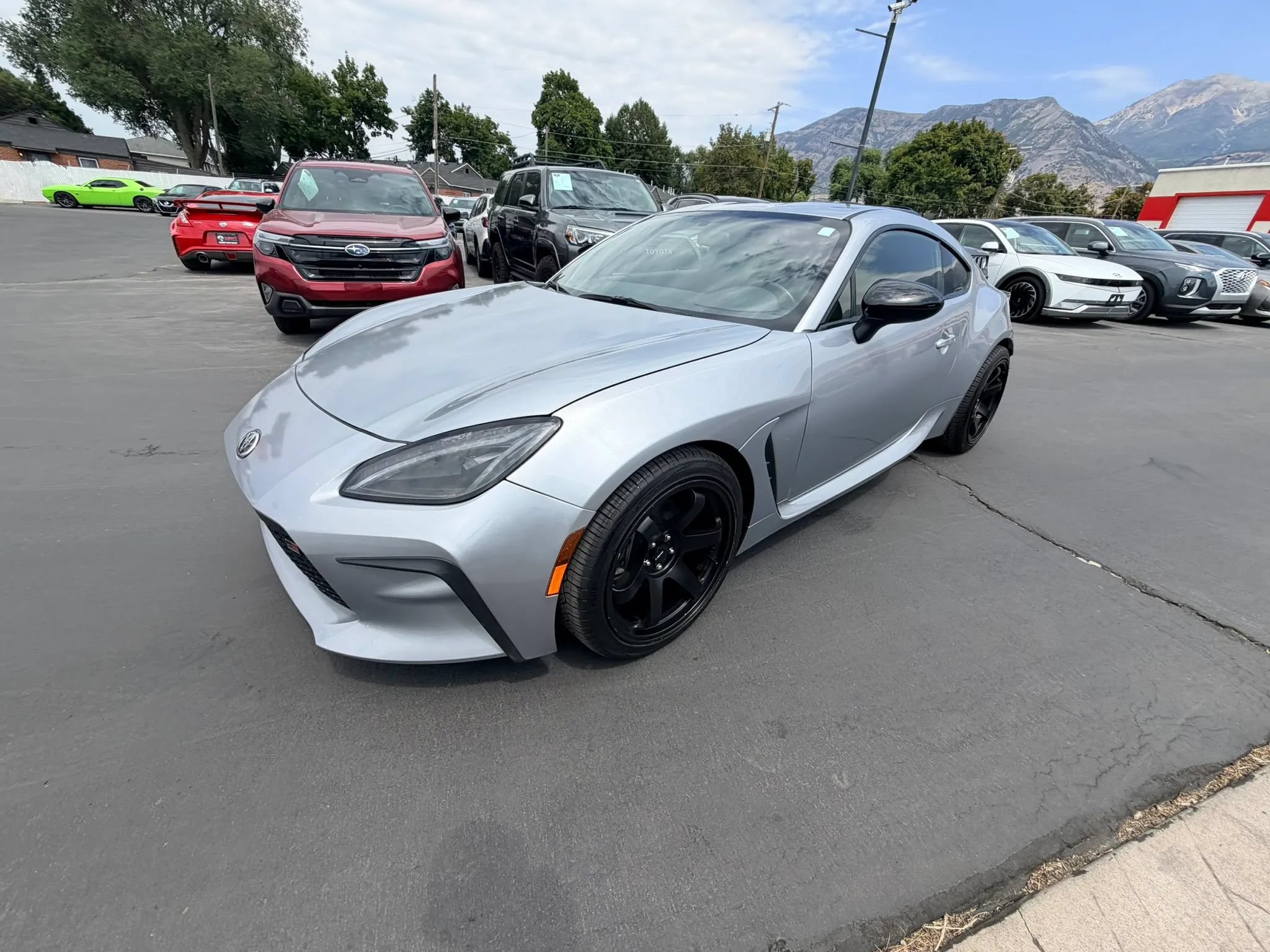 Used 2023 Toyota GR86 w/ ALL Weather Mat Package (TMS) RWD image 8