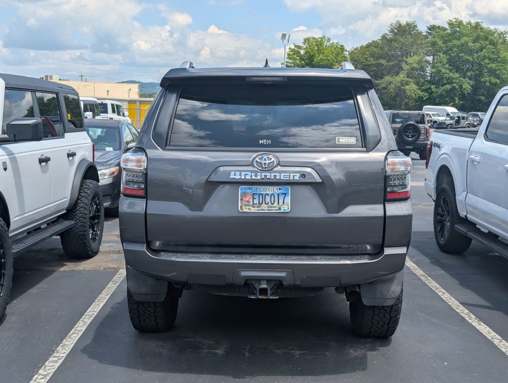 Used 2018 Toyota 4Runner SR5 Premium RWD image 5