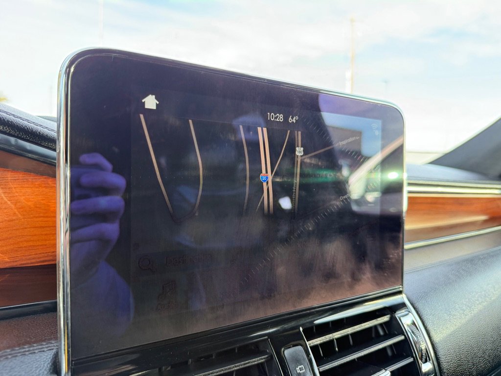 Used 2018 Lincoln Navigator L Reserve w/ Technology Package image 40