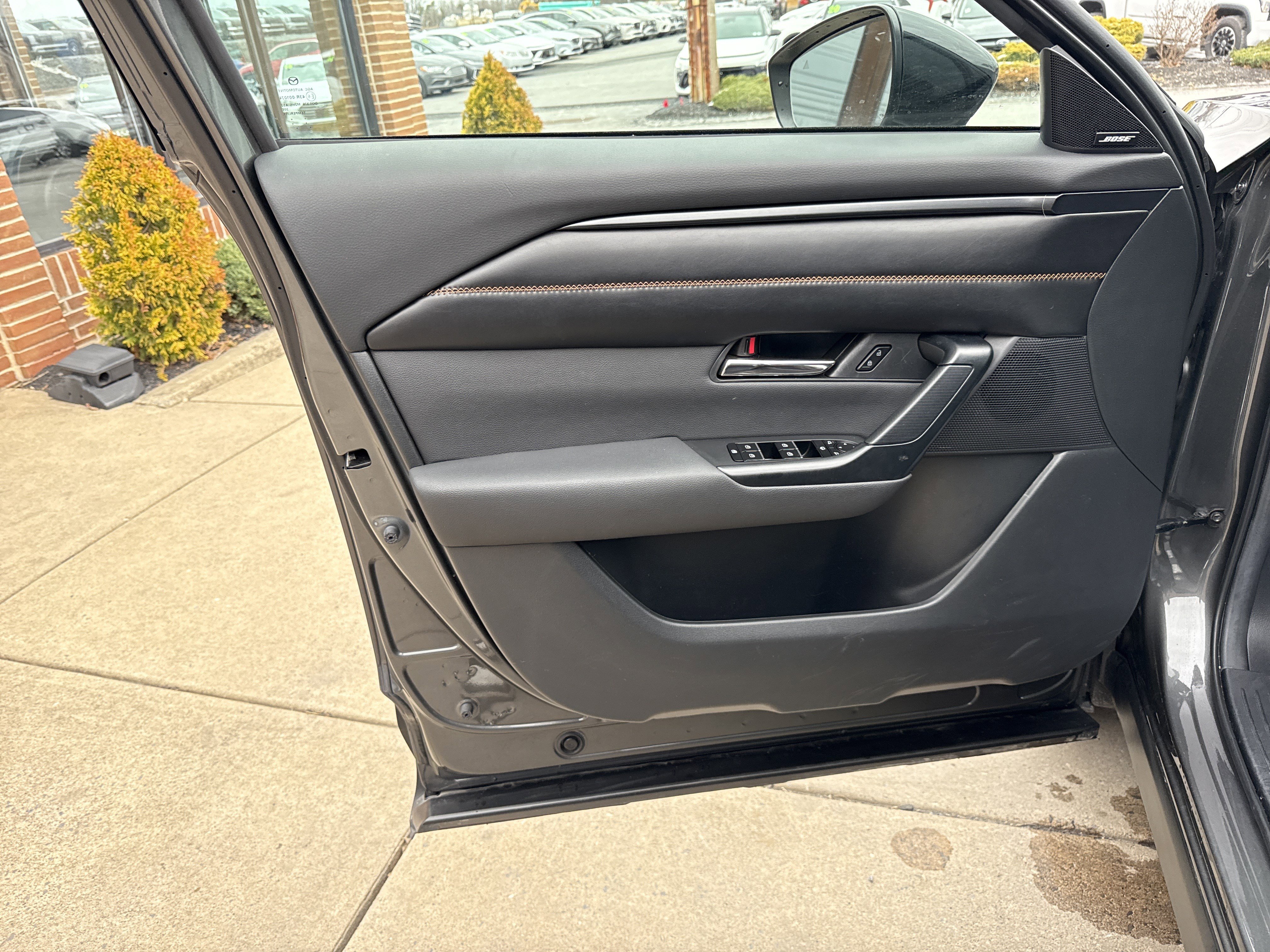 Certified 2025 MAZDA CX-50 2.5 Hybrid w/ Premium Plus Pkg image 15