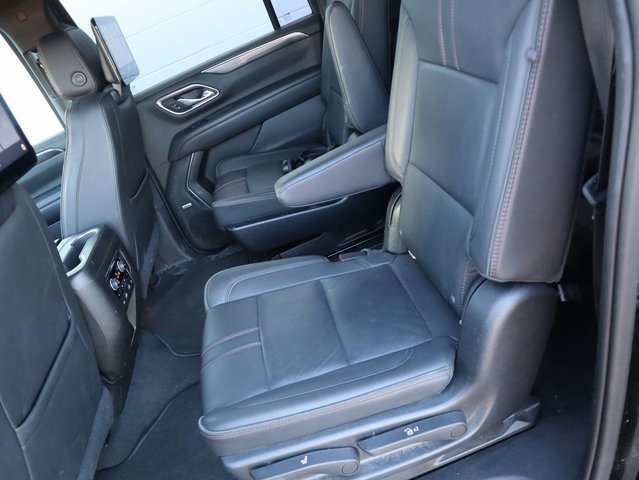 Used 2021 Chevrolet Suburban RST w/ Luxury Package image 14
