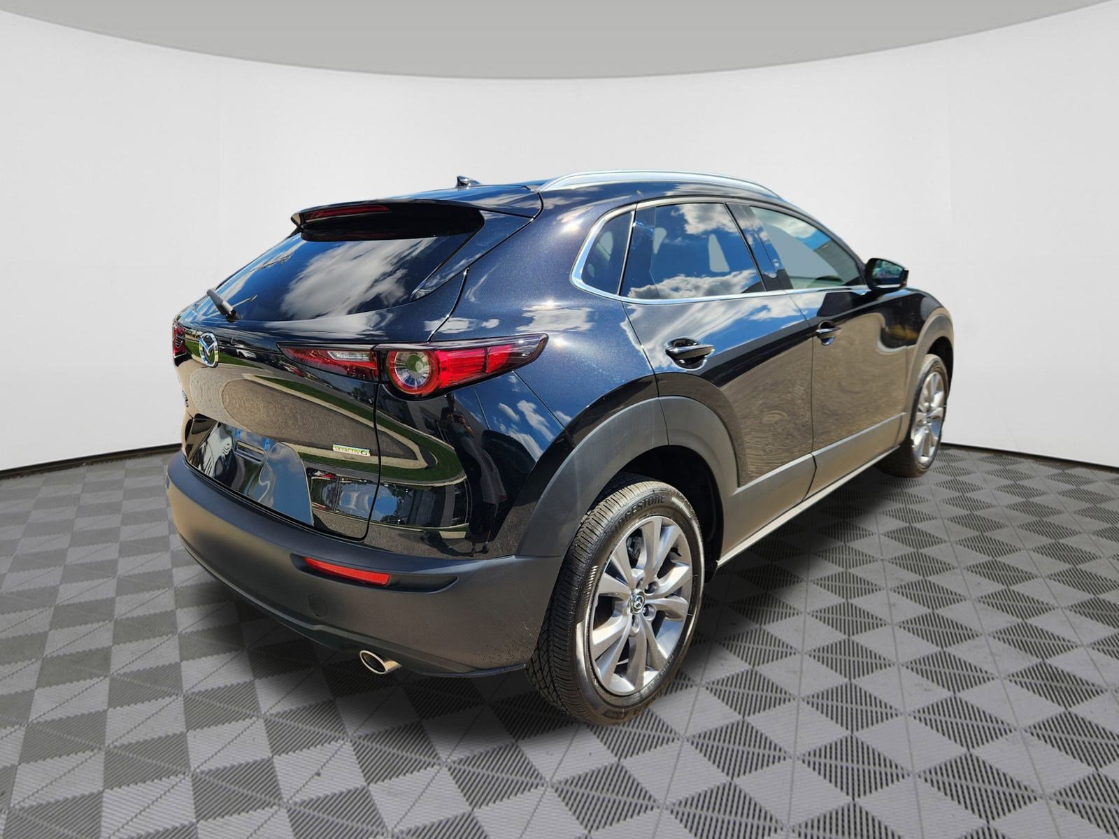 Certified 2025 MAZDA CX-30 AWD 2.5 S w/ Premium Package image 4