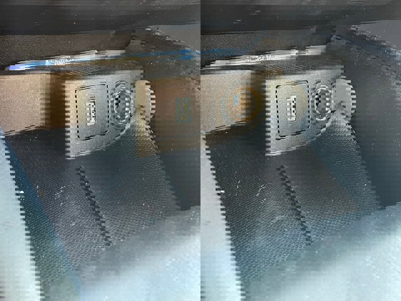 Used 2020 Ford Escape SE image 9