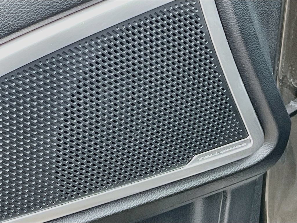 Used 2023 Kia Telluride S FWD image 19