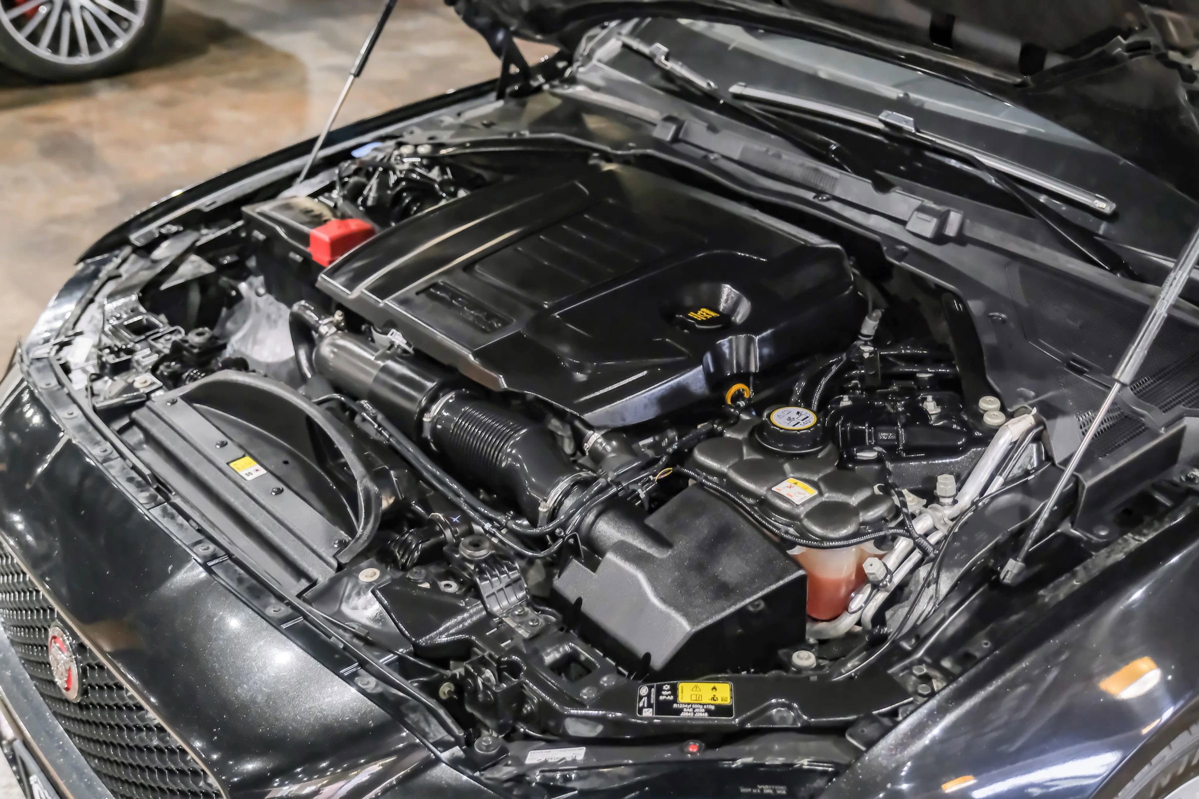 Used 2020 Jaguar XF Prestige image 46