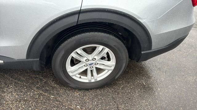 Certified 2023 Ford Explorer XLT w/ Equipment Group 202A image 27