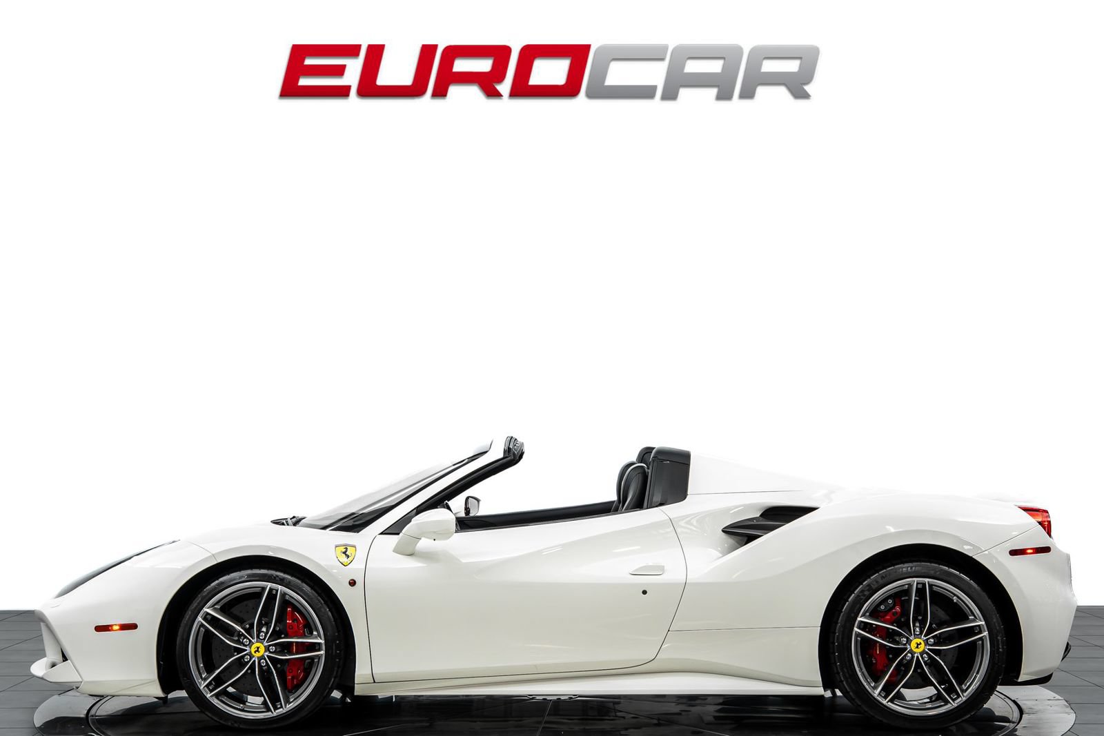 Used 2019 Ferrari 488 Spider RWD image 2