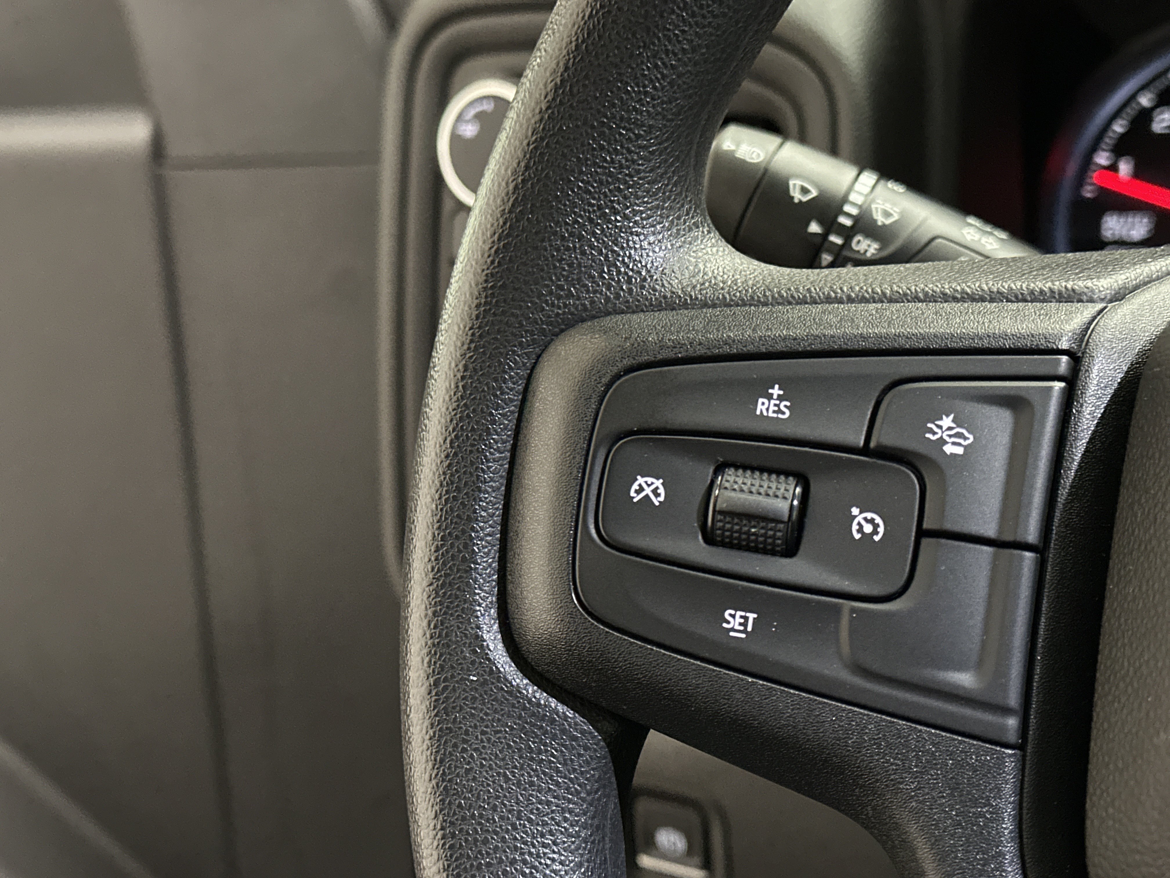 Used 2022 Chevrolet Silverado 1500 Custom w/ LPO, Dark Essentials Package AWD/4WD image 27