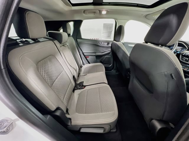Used 2022 Ford Escape SE w/ Convenience Package FWD image 42