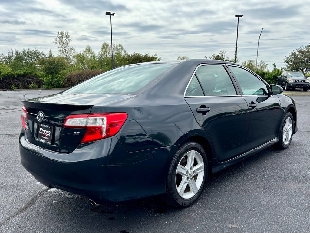 Used 2014 Toyota Camry SE w/ Protection Package FWD image 6