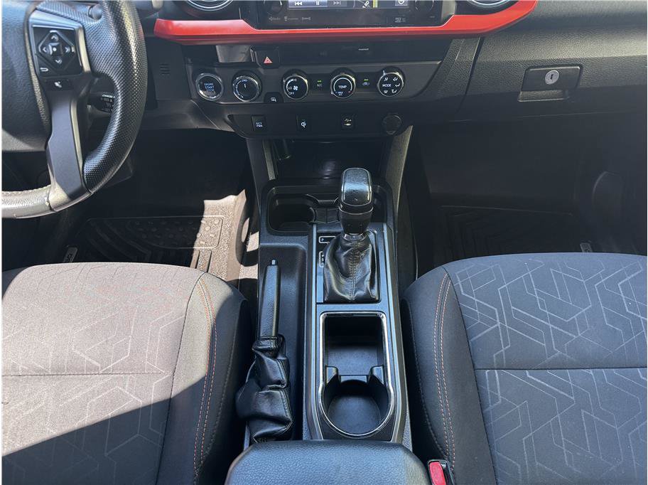 Used 2016 Toyota Tacoma TRD Off-Road w/ Towing Package AWD/4WD image 24