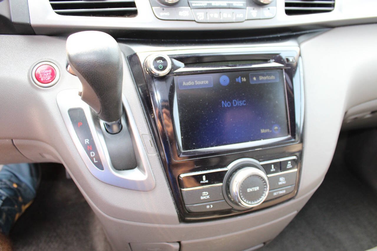 Used 2015 Honda Odyssey EX-L image 16
