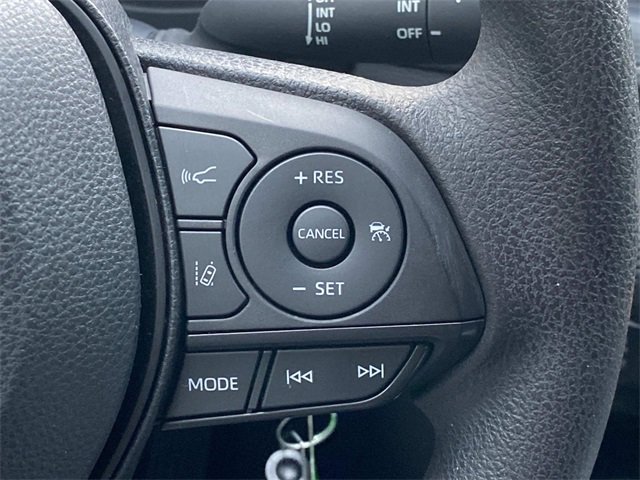 Used 2023 Toyota RAV4 LE image 19