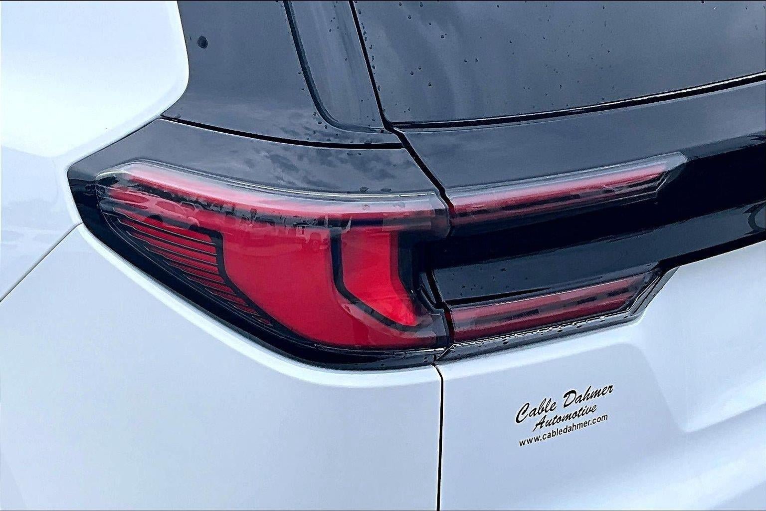 Used 2025 GMC Acadia Elevation FWD image 29