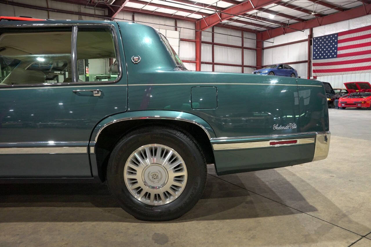 Used 1992 Cadillac De Ville Sedan FWD image 5