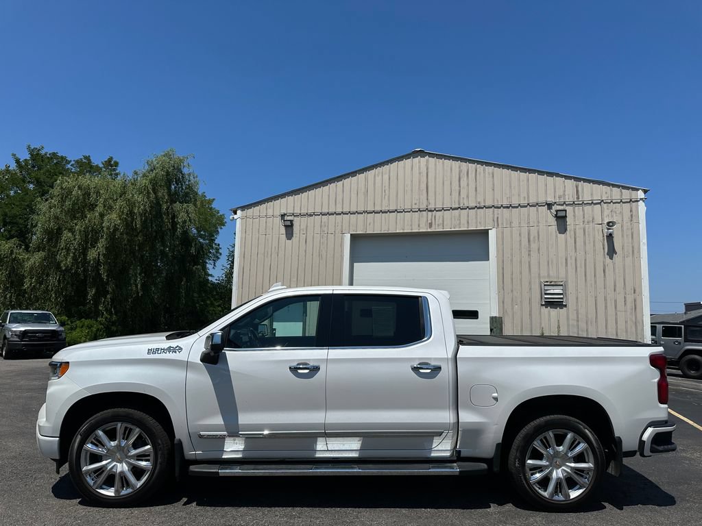 Used 2023 Chevrolet Silverado 1500 High Country w/ Technology Package AWD/4WD image 10