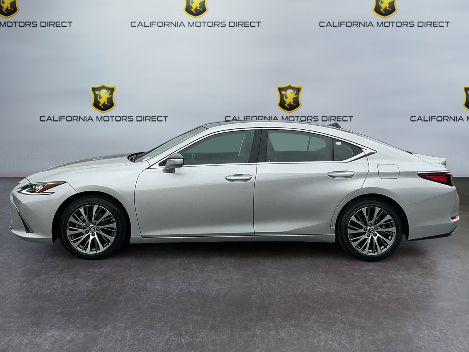 Used 2020 Lexus ES 350 w/ Premium Package FWD image 2