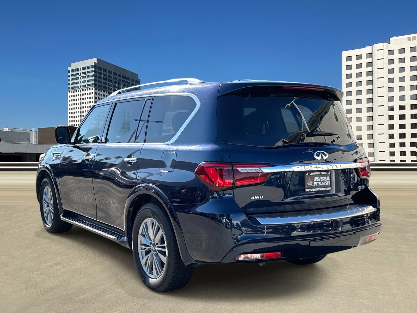 Used 2024 INFINITI QX80 Luxe image 3