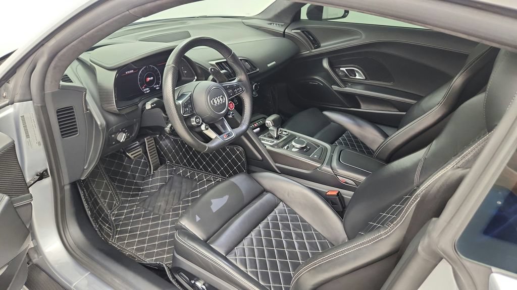 Used 2017 Audi R8 V10 plus AWD/4WD image 23