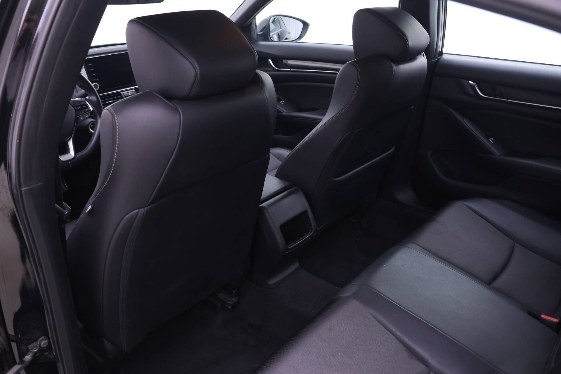 Used 2019 Honda Accord Sport image 11