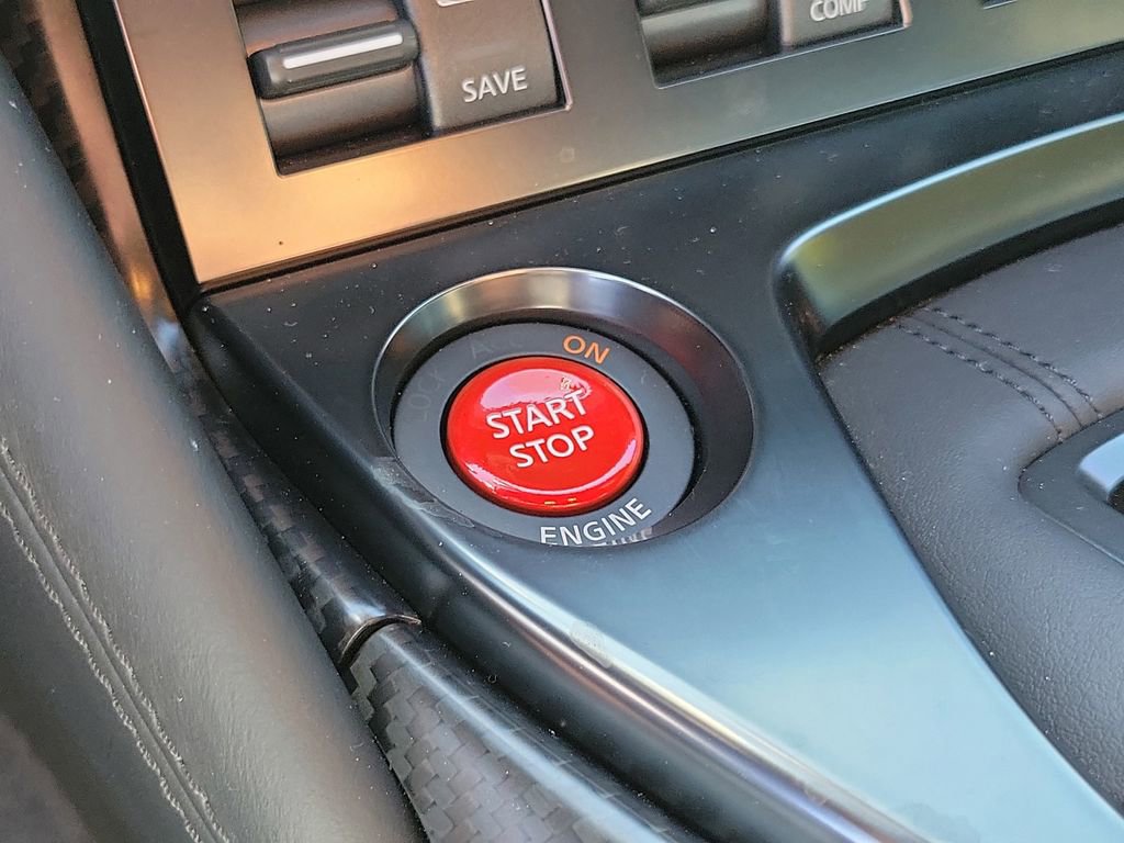 Used 2024 Nissan GT-R Premium w/ Floor Mat Package image 29