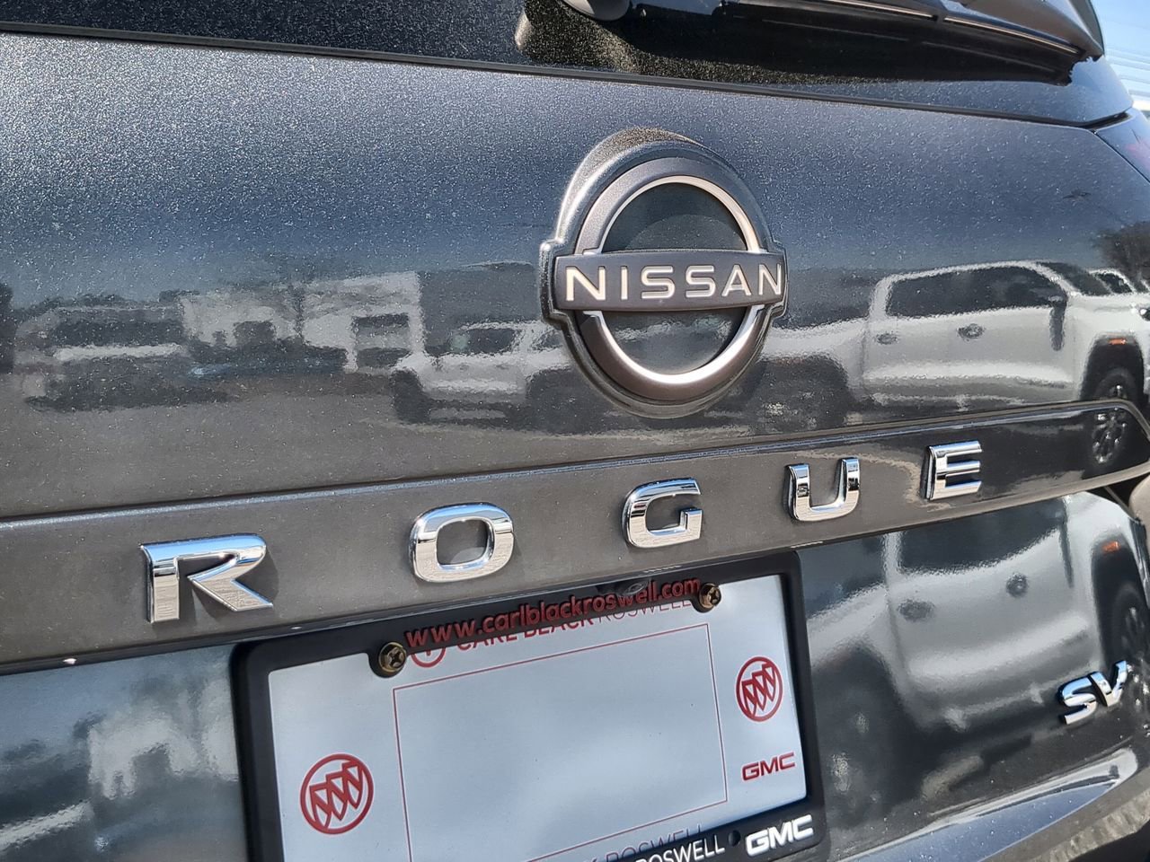 Used 2023 Nissan Rogue SV w/ SV Premium B Package image 31