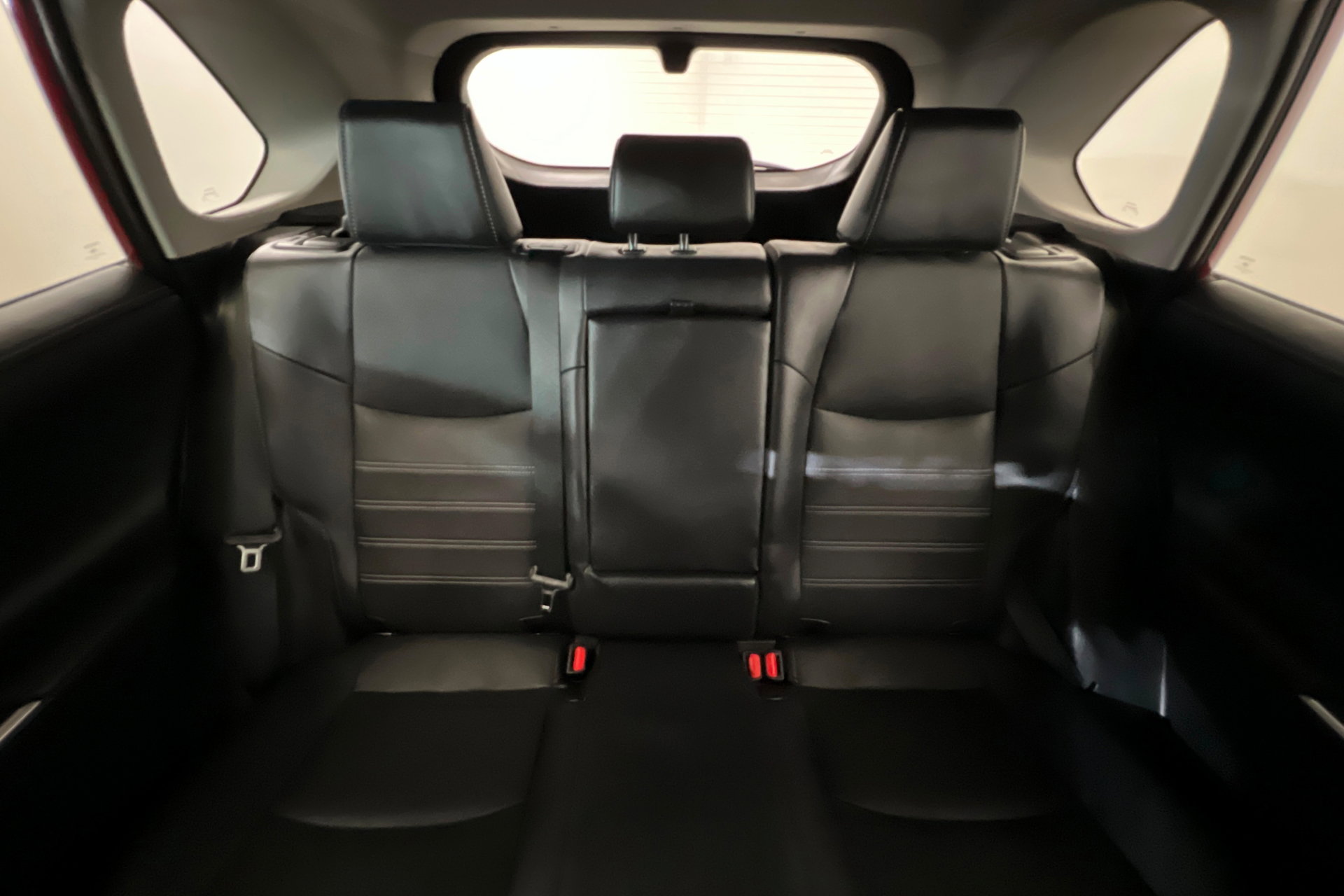 Used 2023 Toyota RAV4 Limited AWD/4WD image 26