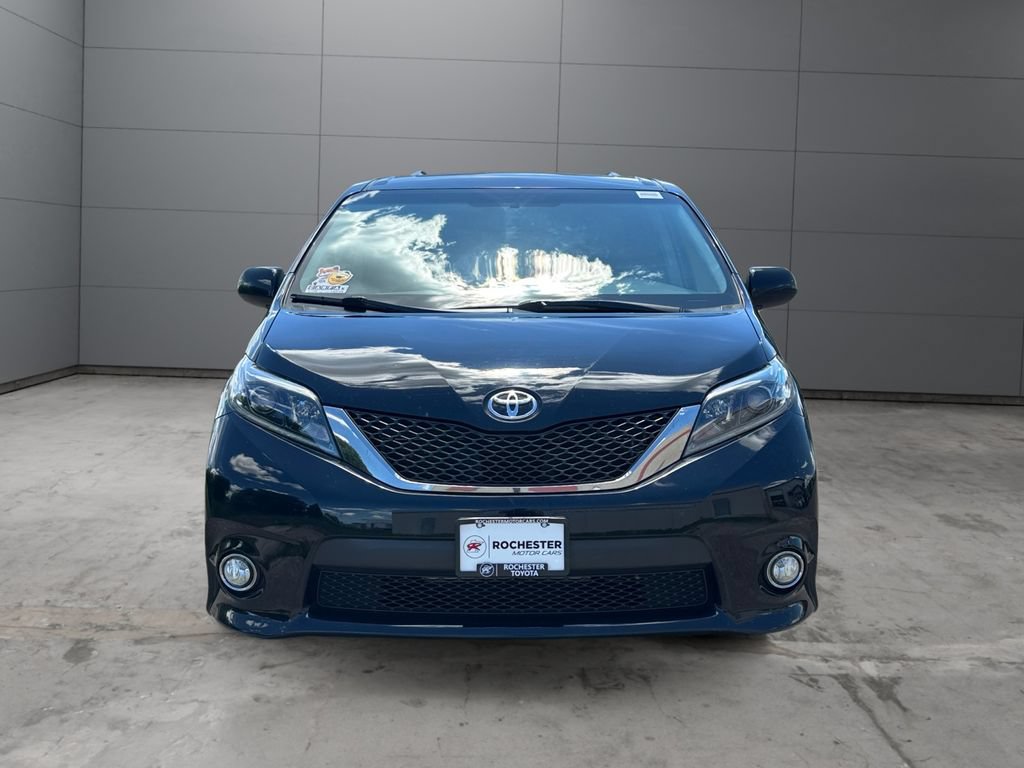 Used 2015 Toyota Sienna SE FWD image 8