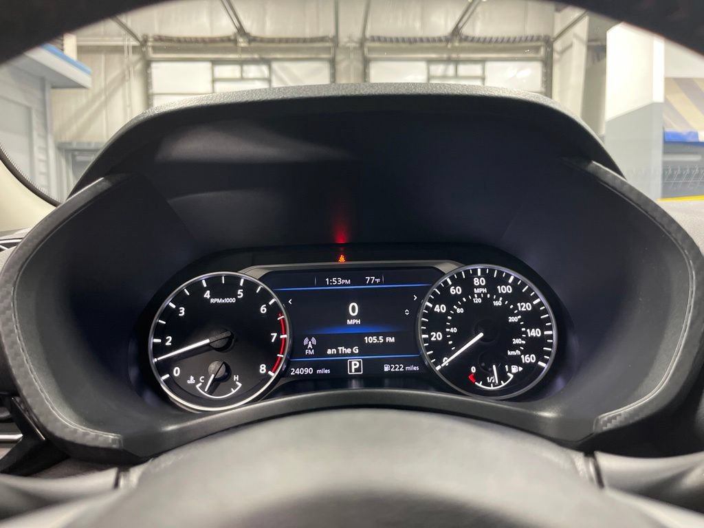 Used 2023 Nissan Sentra SR w/ SR Premium Package FWD image 22