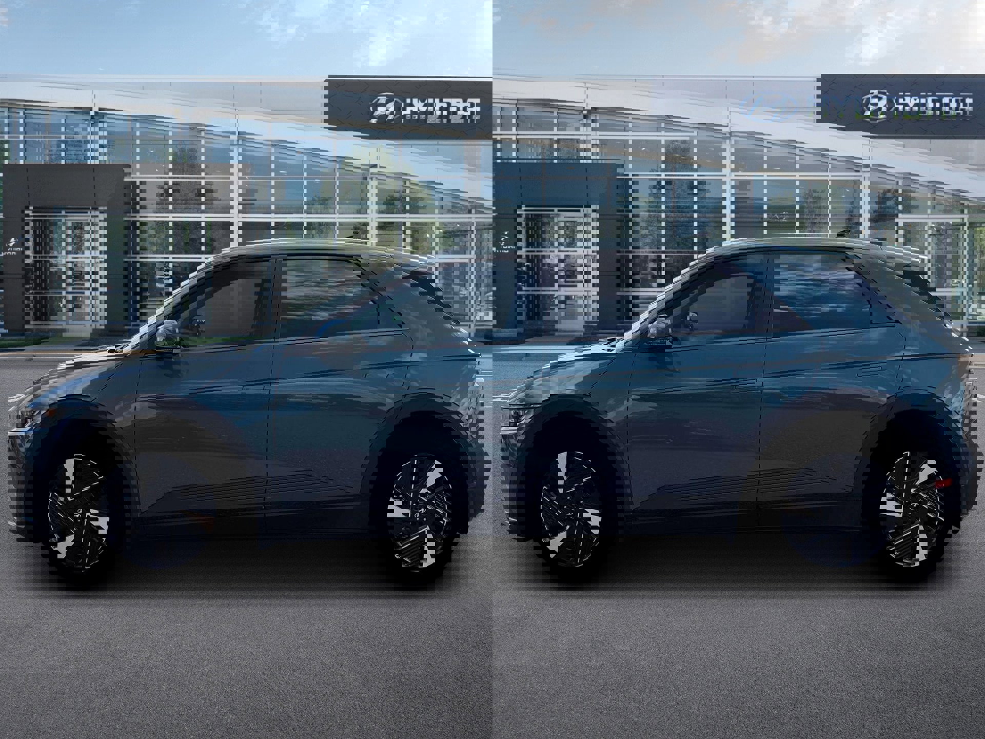 New 2026 Hyundai Ioniq 5 SEL image 3