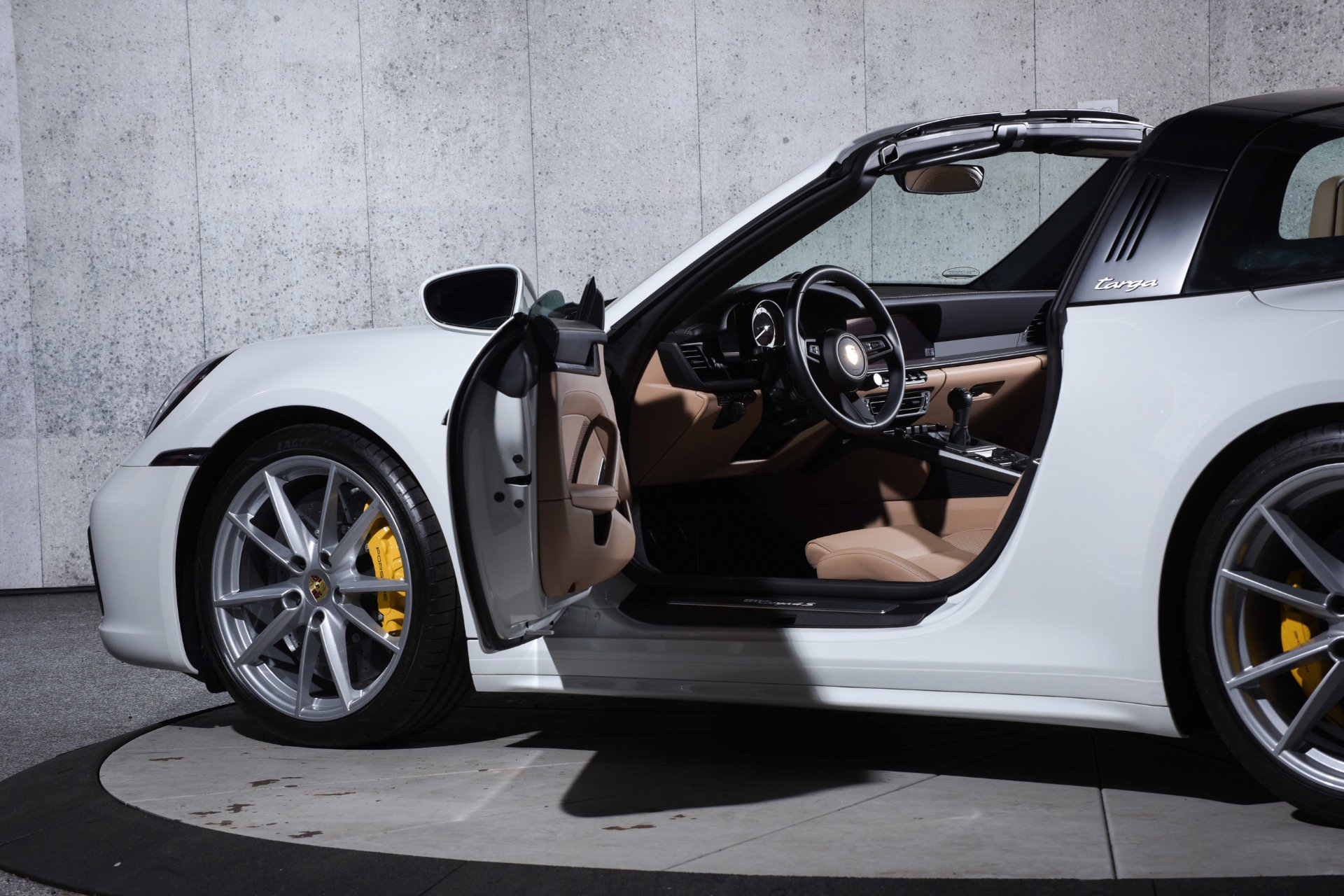 Used 2024 Porsche 911 Targa 4S image 14