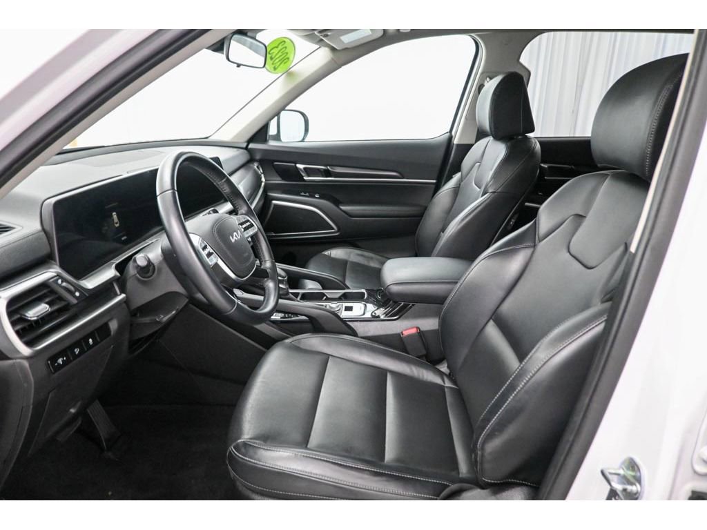 Used 2023 Kia Telluride S AWD/4WD image 11