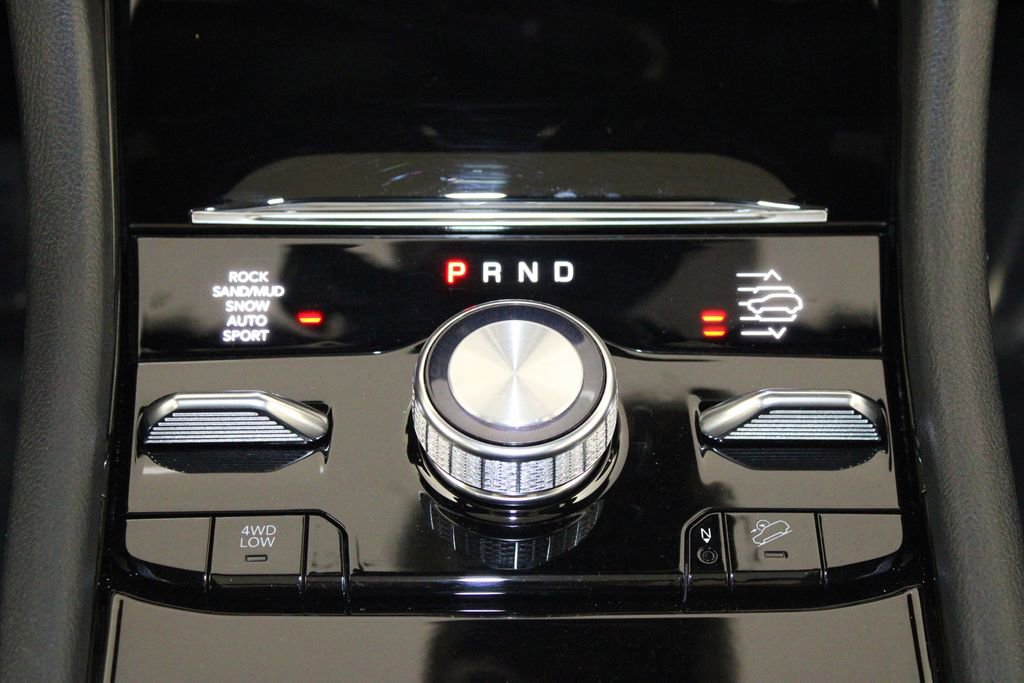 Used 2023 Jeep Grand Cherokee L Overland w/ Advanced Protech Group III image 55