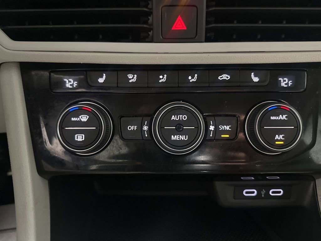 Used 2022 Volkswagen Jetta SE image 16