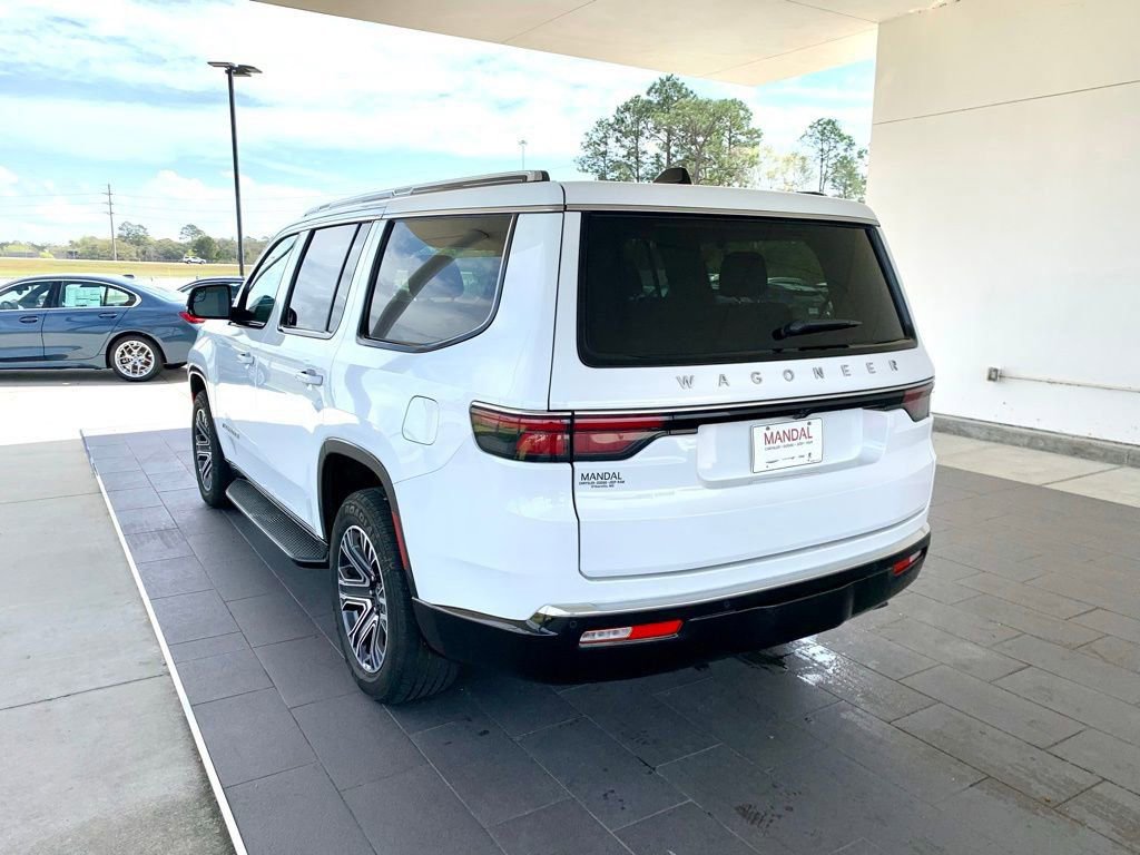 Used 2025 Jeep Wagoneer Series II w/ 8-Passenger Seating Package image 7