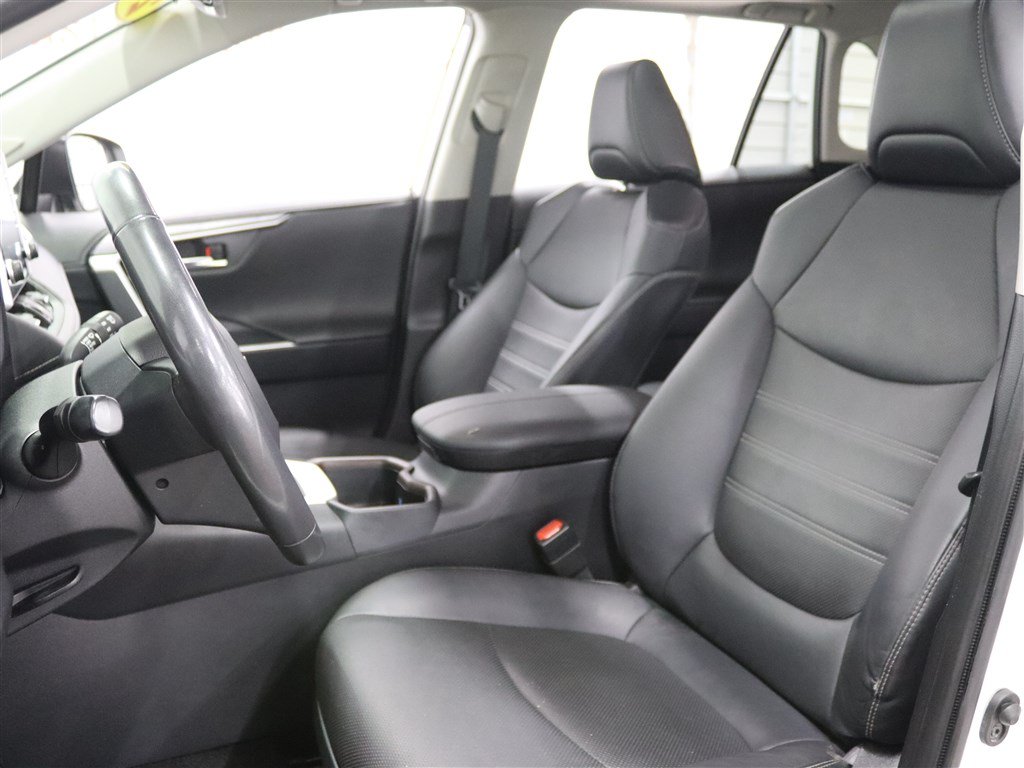 Used 2022 Toyota RAV4 Limited AWD/4WD image 9