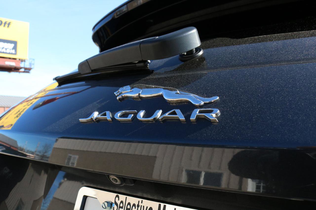 Used 2018 Jaguar F-PACE R-Sport AWD/4WD image 13