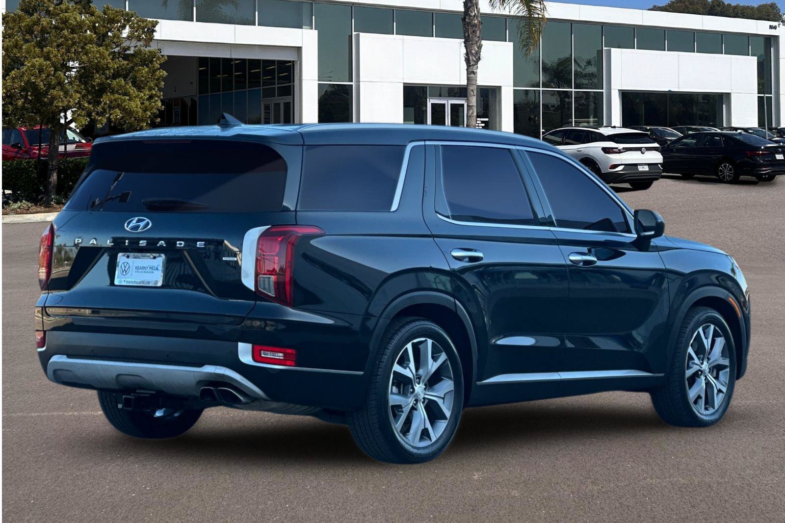 Used 2021 Hyundai Palisade SEL w/ Cargo Package AWD/4WD image 3