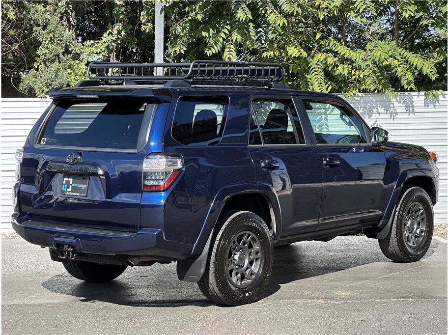 Used 2020 Toyota 4Runner Venture w/ Moonroof Package AWD/4WD image 12
