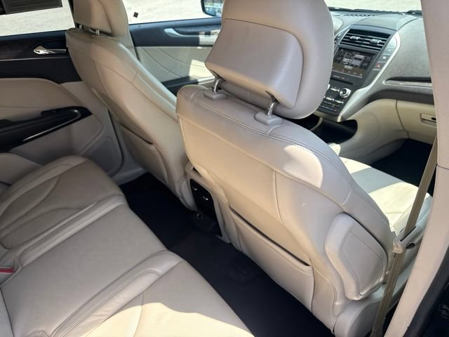 Used 2017 Lincoln MKC Reserve w/ Lincoln MKC Climate Package FWD image 22